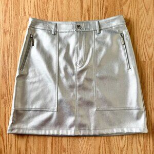 Marc New York Silver Faux Leather Mini Skirt Size 10 Y2K Astronaut Futuristic